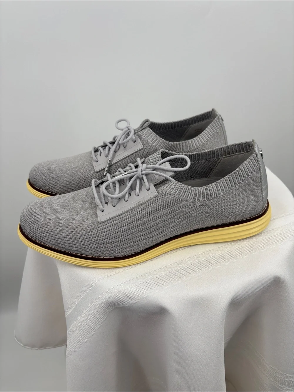 Cole Haan OriginalGrand Knit Sneakers Gray & Silver Women’s Size 8.5